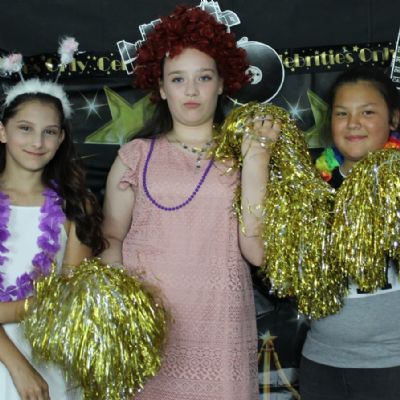 Year 6 Disco (16)